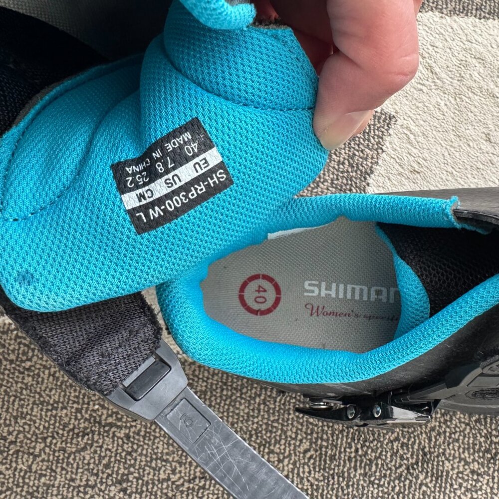 SHIMANO RP3W cycling shoe, clip in - women's size 40, US 7.8 - Picture 7 of 9